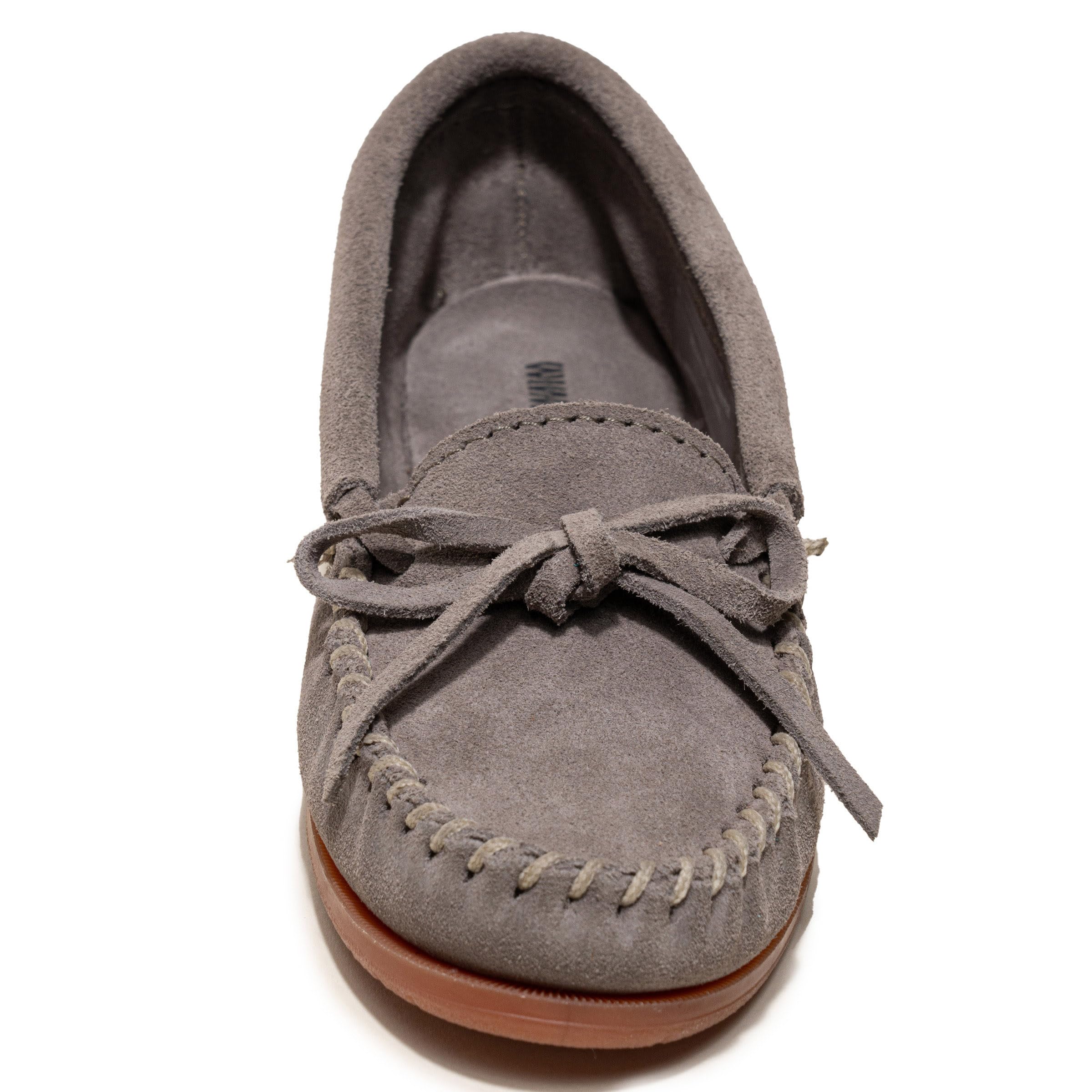 Minnetonka Mocasines sin cordones para mujer, silueta de mocasín de cuero clásico y p