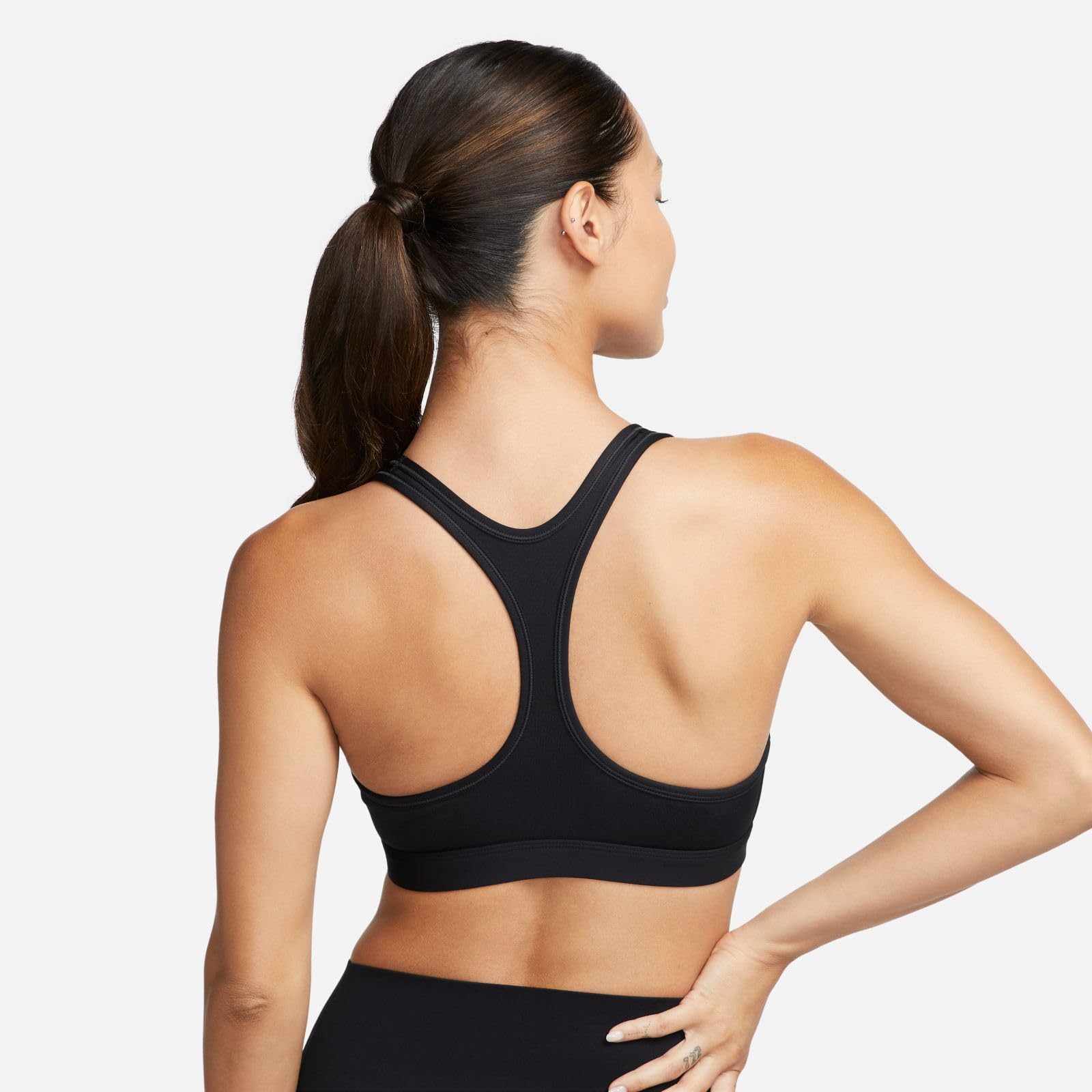 Sujetador con logo y sujeción ligera de Nike