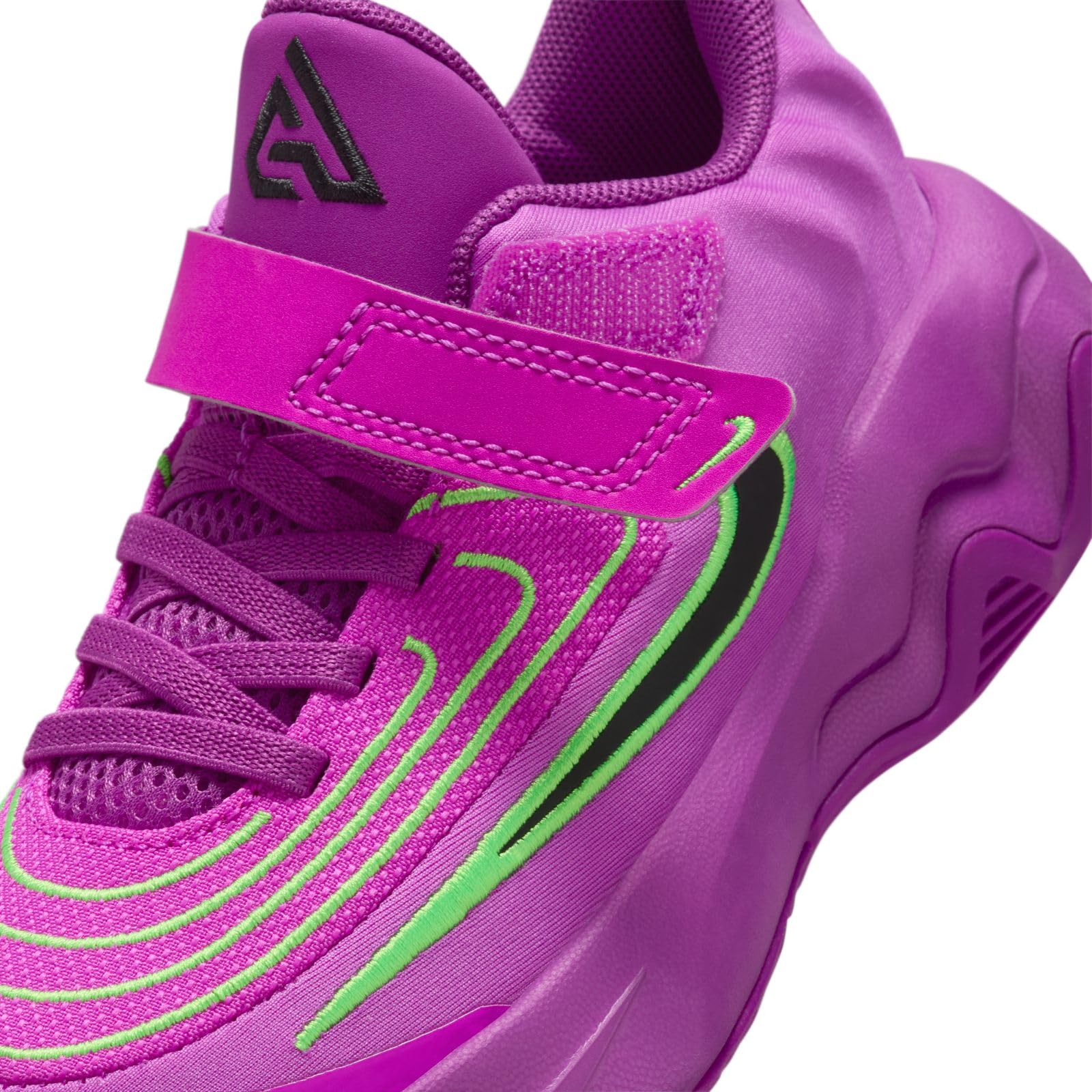 Giannis Immortality 4 Zapatos para niños pequeños (FZ6733-501, Bold Berry/Green Strik