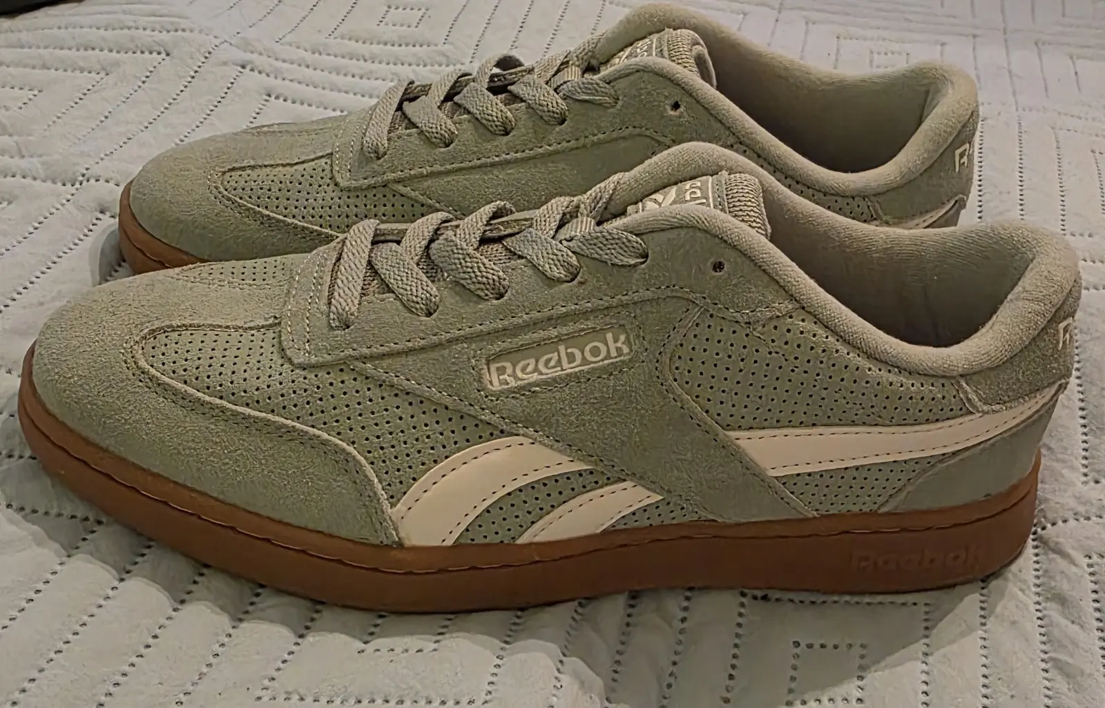 NEW Reebok Sage Green Sneakers Comfort Footbed